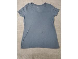 Vintage Arizona Jeans Women's V-Neck T-Shirt Size XL
